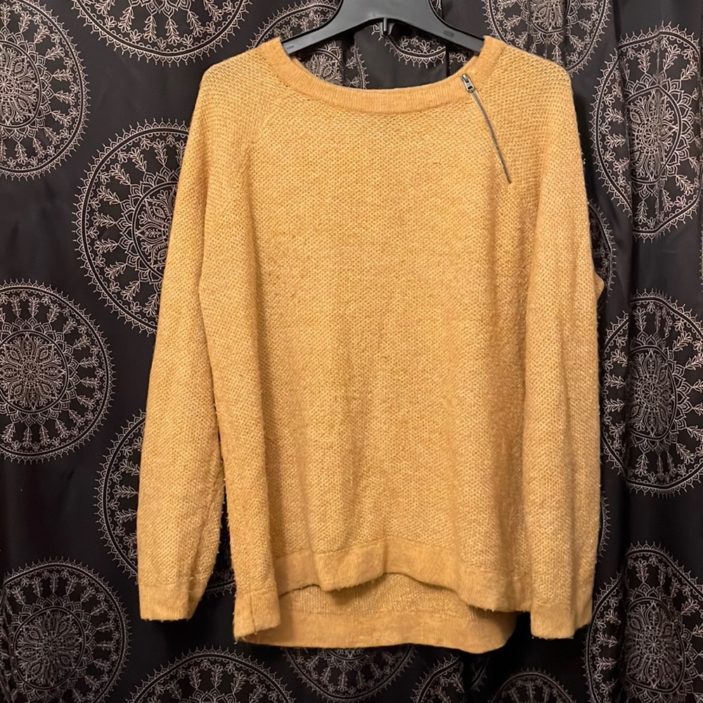 Abercrombie & Fitch Sweater